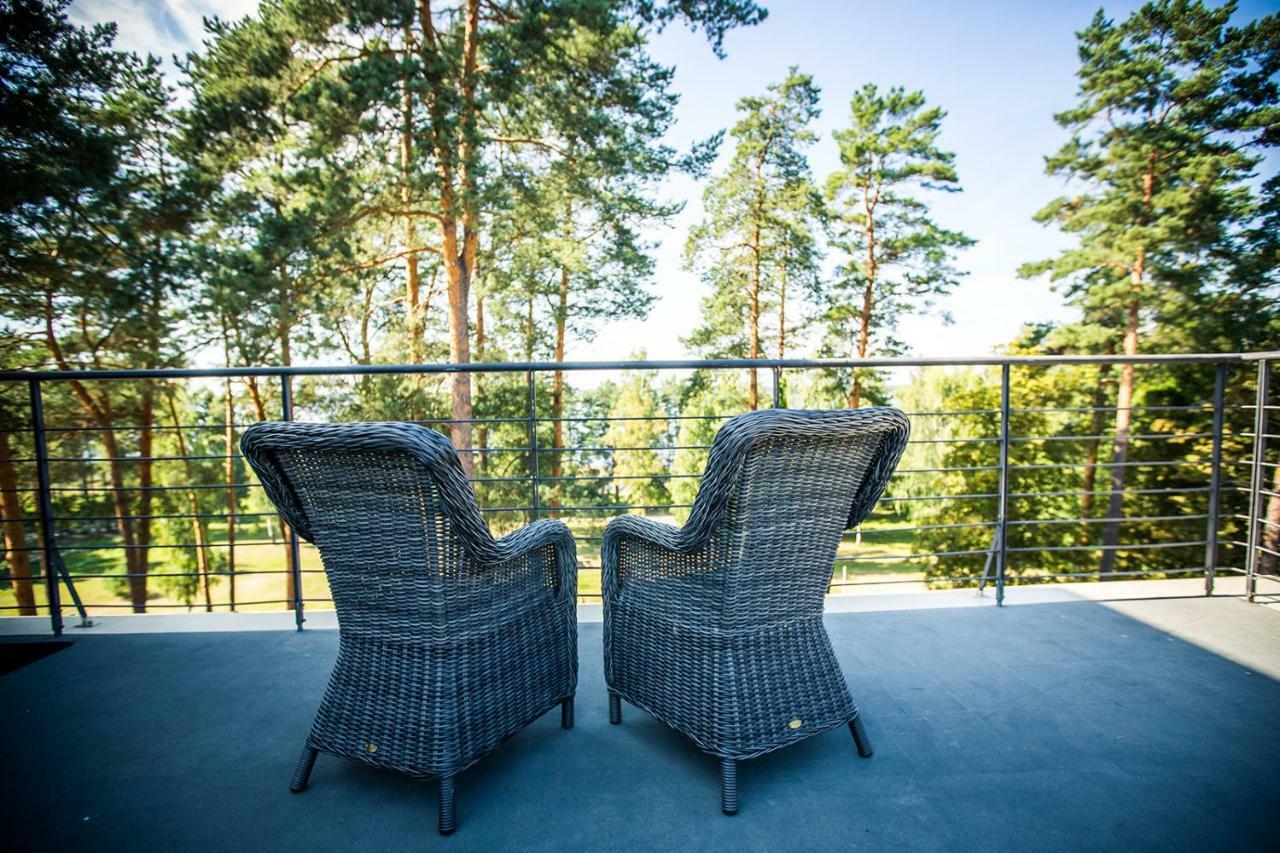 Baltvilla Baltezers Buitenkant foto